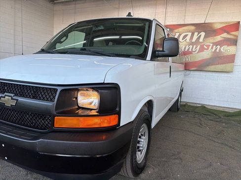 Used 2017 Chevrolet Express 2500 LS image 7