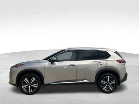 Used 2022 Nissan Rogue Platinum w/ Head-Up Display Package FWD image 2