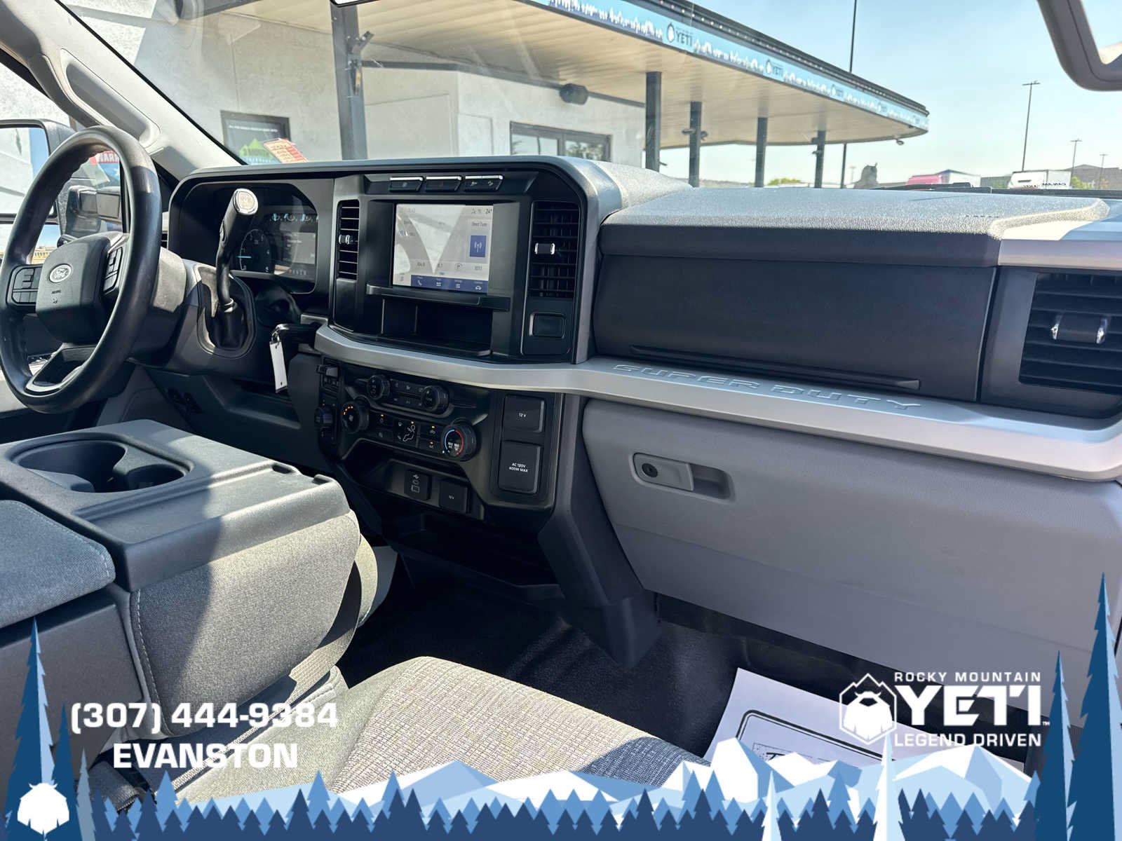 Used 2024 Ford F250 XLT w/ FX4 Off-Road Package AWD/4WD image 14