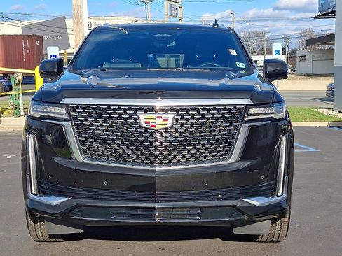 Certified 2024 Cadillac Escalade Premium Luxury image 8