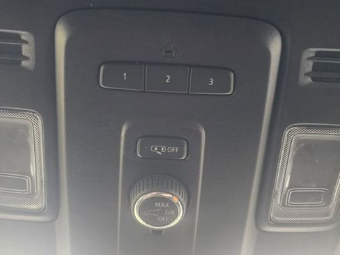 Used 2024 Chevrolet Suburban RST RWD image 37