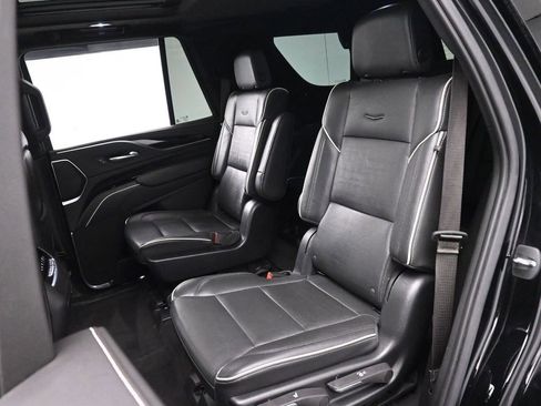 Used 2022 Cadillac Escalade Sport w/ Touring Package AWD/4WD image 18
