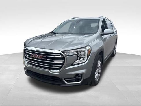 Used 2023 GMC Terrain SLT w/ LPO, Floor Liner Package FWD image 1