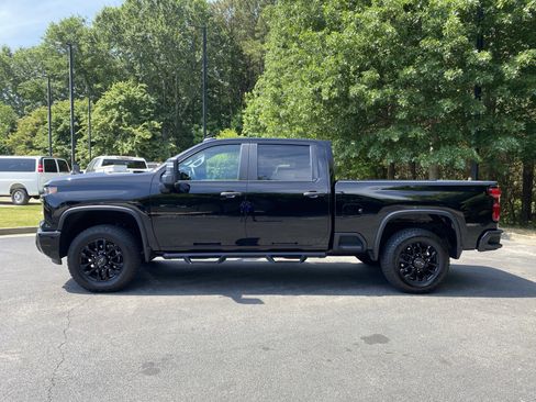 Used 2025 Chevrolet Silverado 2500 Custom w/ Custom Value Package RWD image 6