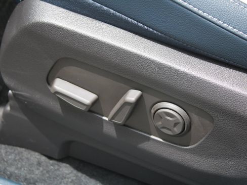 New 2026 Kia Carnival SX FWD image 30