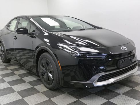 New 2026 Toyota Prius Plug-In Hybrid image 2