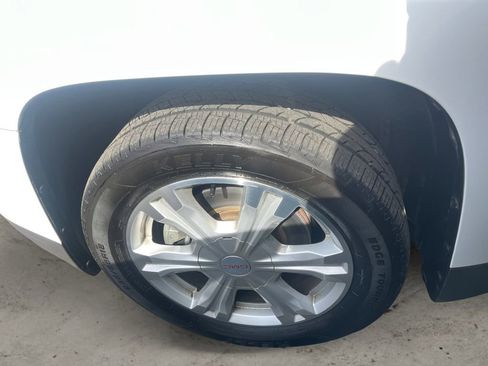 Used 2017 GMC Terrain SLT AWD/4WD image 9