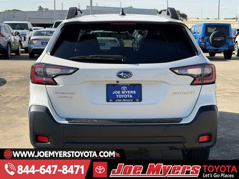 Used 2025 Subaru Outback Premium w/ Popular Package #1A image 8