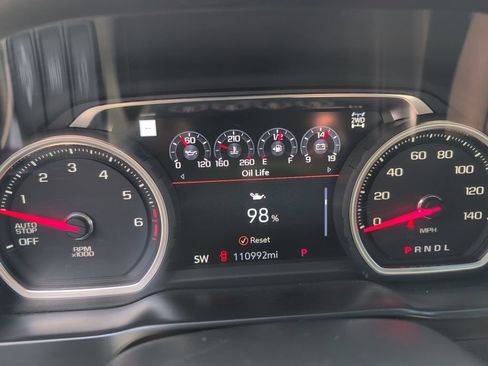 Used 2019 Chevrolet Silverado 1500 High Country w/ Technology Package AWD/4WD image 15