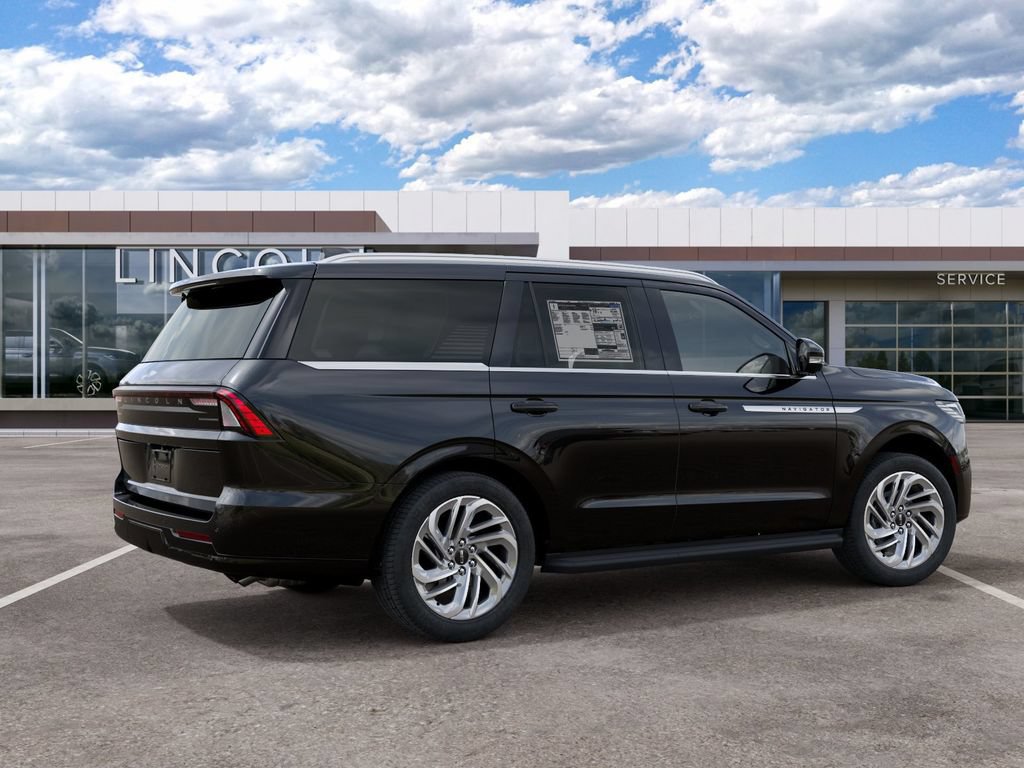 New 2027 Lincoln Navigator Premiere RWD image 6