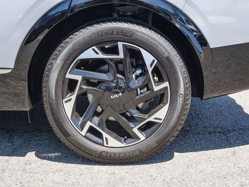 Used 2024 Kia Sportage SX FWD image 8