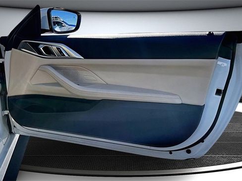 Used 2021 BMW 430i Coupe w/ Convenience Package image 27