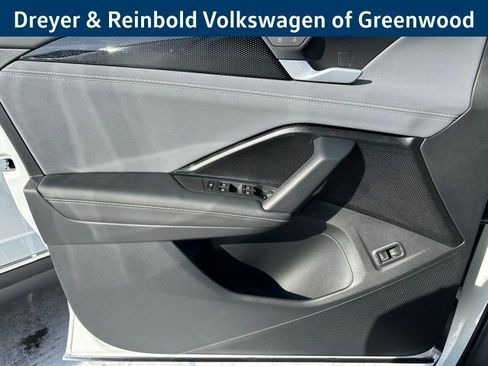 New 2026 Volkswagen Tiguan SE R-Line image 22