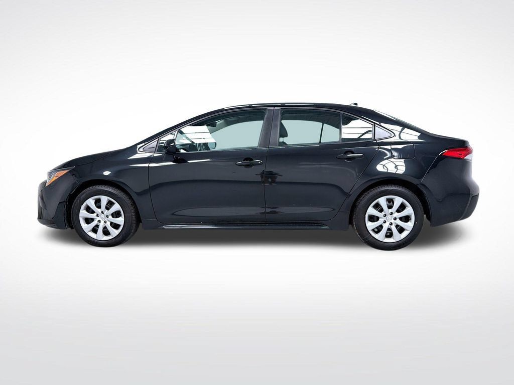 Certified 2021 Toyota Corolla LE w/ Carpet Mat Package (TMS) FWD image 12
