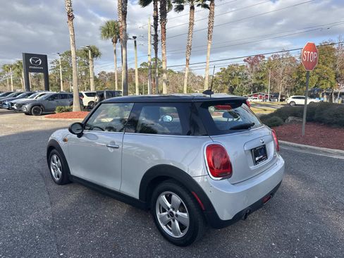 Used 2014 MINI Cooper 2-Door Hardtop image 7