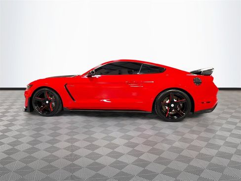 Used 2019 Ford Mustang Shelby GT350 w/ Technology Package image 4