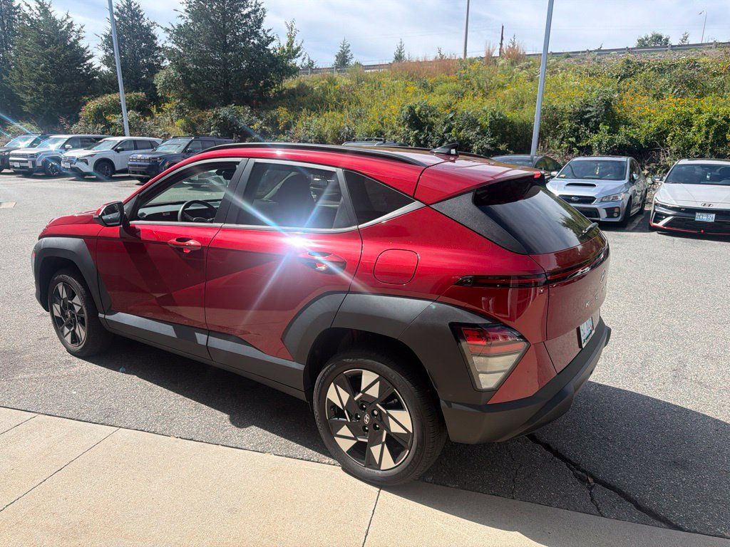 Used 2024 Hyundai Kona SEL AWD/4WD image 4