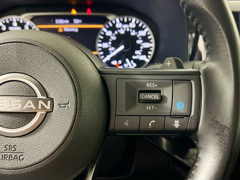 Used 2024 Nissan Pathfinder SV FWD image 19