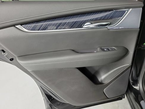 Certified 2024 Cadillac XT6 Premium Luxury w/ Technology Package AWD/4WD image 15