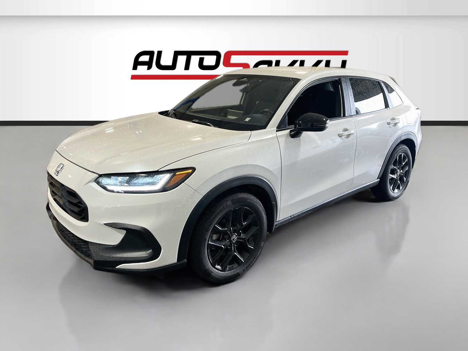 Used 2025 Honda HR-V Sport image 3