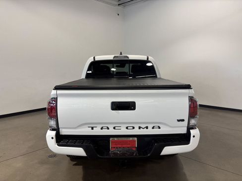 Used 2023 Toyota Tacoma TRD Off-Road w/ Technology Package AWD/4WD image 4