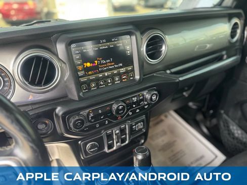 Used 2020 Jeep Gladiator Overland AWD/4WD image 34