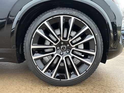 New 2026 Volvo XC90 B6 Ultra w/ Lounge Package image 9
