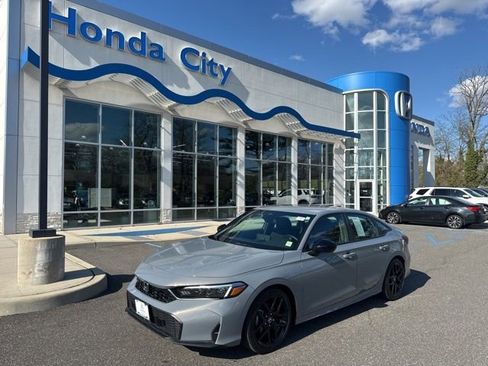 Used 2025 Honda Civic Sport image 2