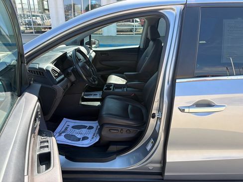 Used 2024 Honda Odyssey EX-L image 9