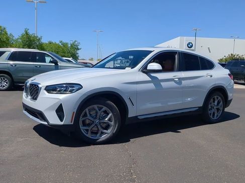 New 2025 BMW X4 xDrive30i w/ Premium Package image 2