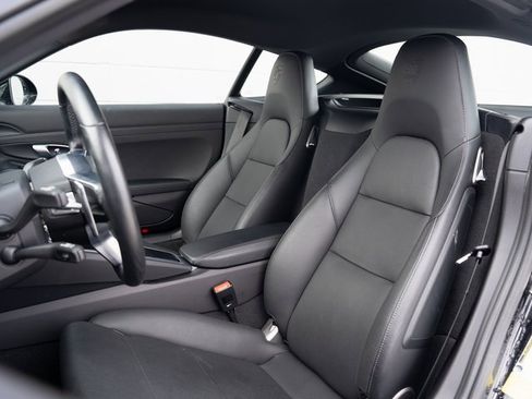 Used 2024 Porsche 718 Cayman S image 5