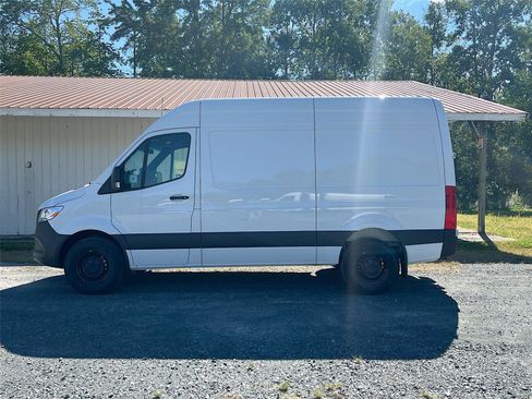New 2025 Mercedes-Benz Sprinter 2500 image 3