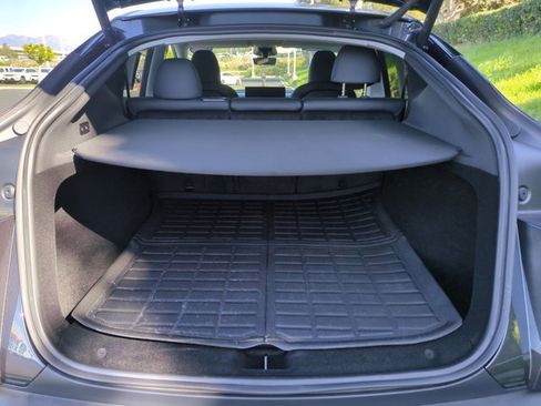 Used 2026 Tesla Model Y 2WD image 6