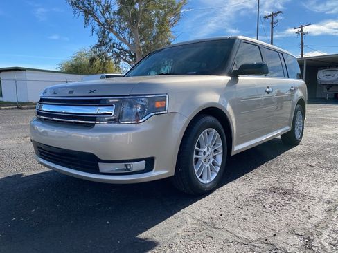 Used 2018 Ford Flex SEL w/ Equipment Group 202A image 2