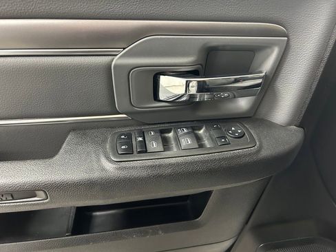 Used 2022 RAM 1500 Classic SLT w/ Protection Group AWD/4WD image 17