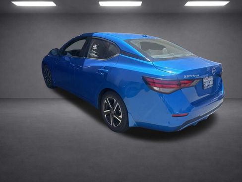 Used 2024 Nissan Sentra SV FWD image 14