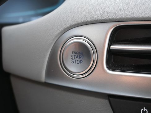 Used 2024 Hyundai Palisade SEL FWD image 17