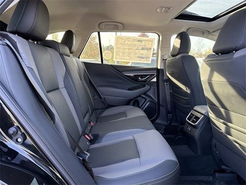 Certified 2025 Subaru Outback Onyx Edition w/ Popular Package #2 image 17