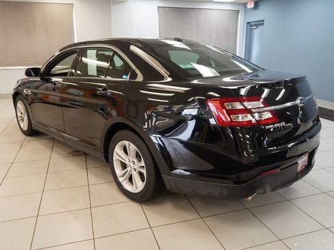 Used 2016 Ford Taurus SEL image 9