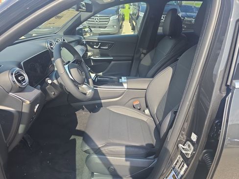 New 2026 Mercedes-Benz GLC 300 4MATIC image 9