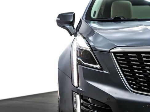 Used 2021 Cadillac XT5 Premium Luxury image 13