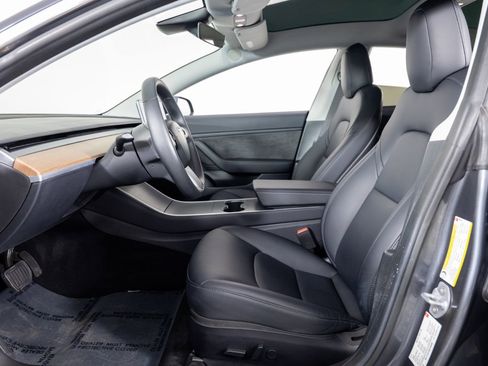 Used 2018 Tesla Model 3 Performance image 13