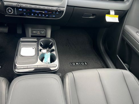 New 2026 Hyundai Ioniq 5 SEL RWD image 34