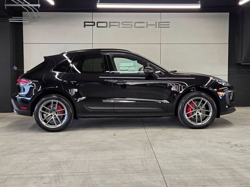 Certified 2026 Porsche Macan S AWD/4WD image 29