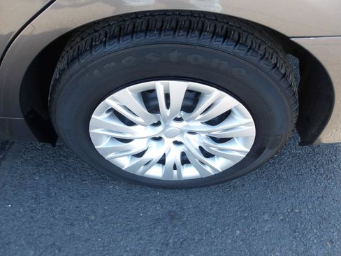 Used 2015 Toyota Camry LE FWD image 22