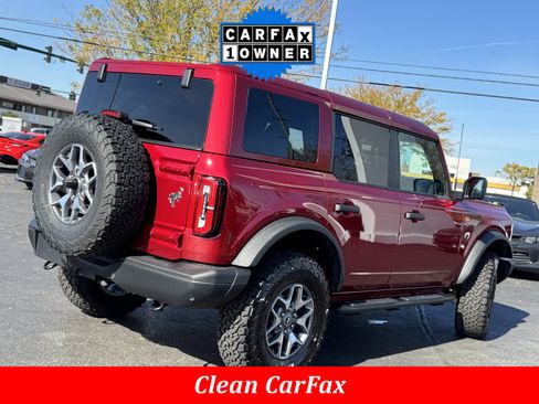 Used 2025 Ford Bronco Badlands image 3