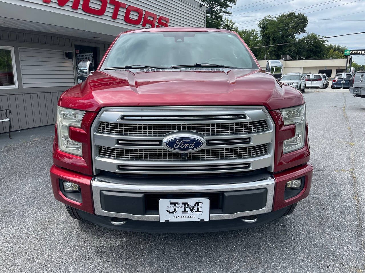 Used 2016 Ford F150 Platinum w/ Equipment Group 701A Luxury AWD/4WD image 2
