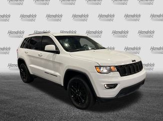Used 2018 Jeep Grand Cherokee Laredo video 2