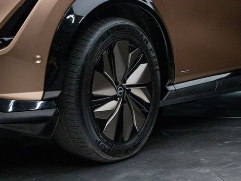 Used 2023 Nissan Ariya FWD image 7