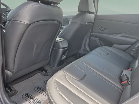 New 2026 Hyundai Elantra SEL Sport FWD image 15